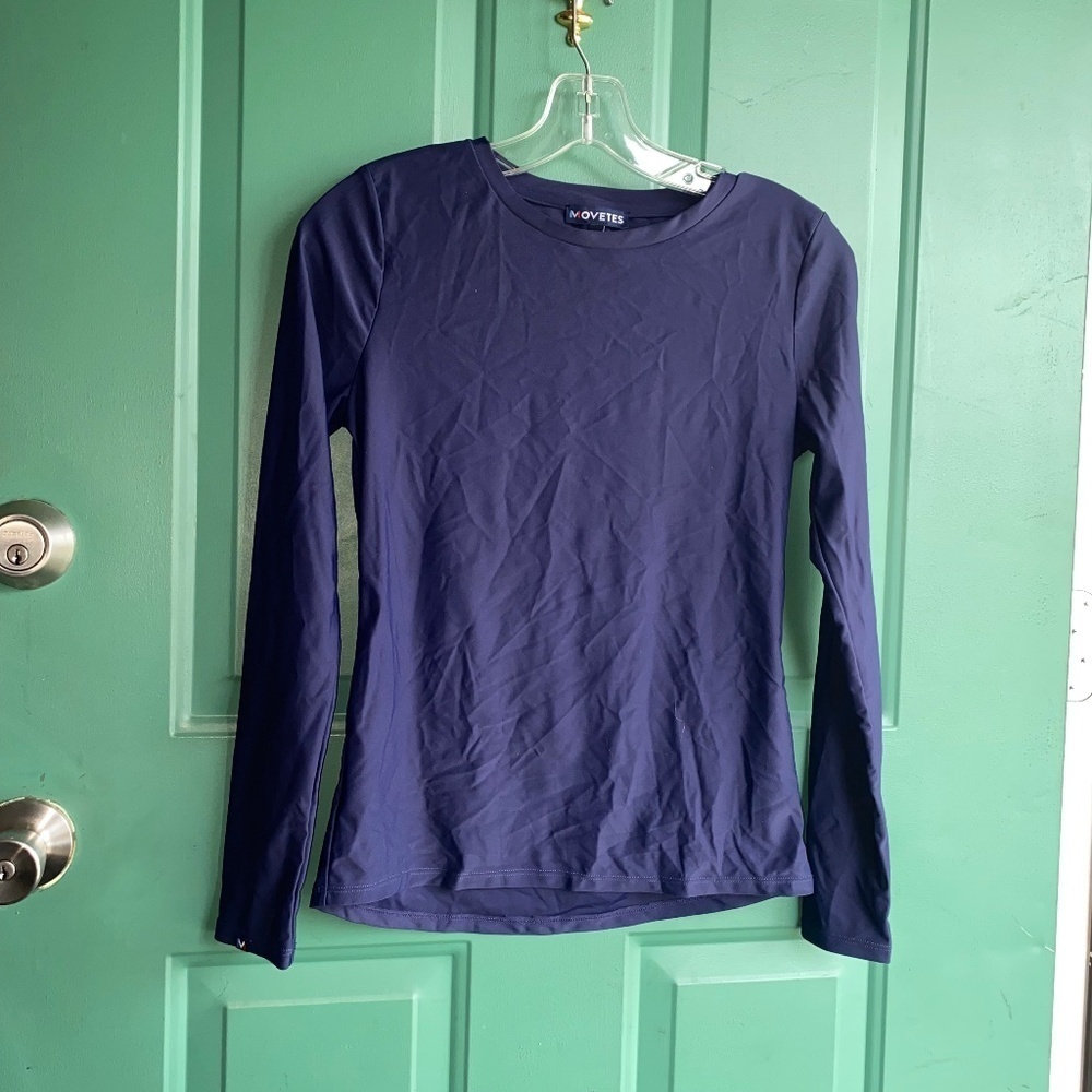 .Ladies Movetes size small athletic top